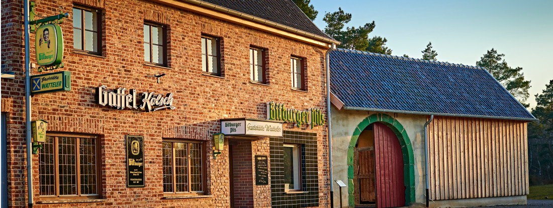 Gaststätte mit Torhaus